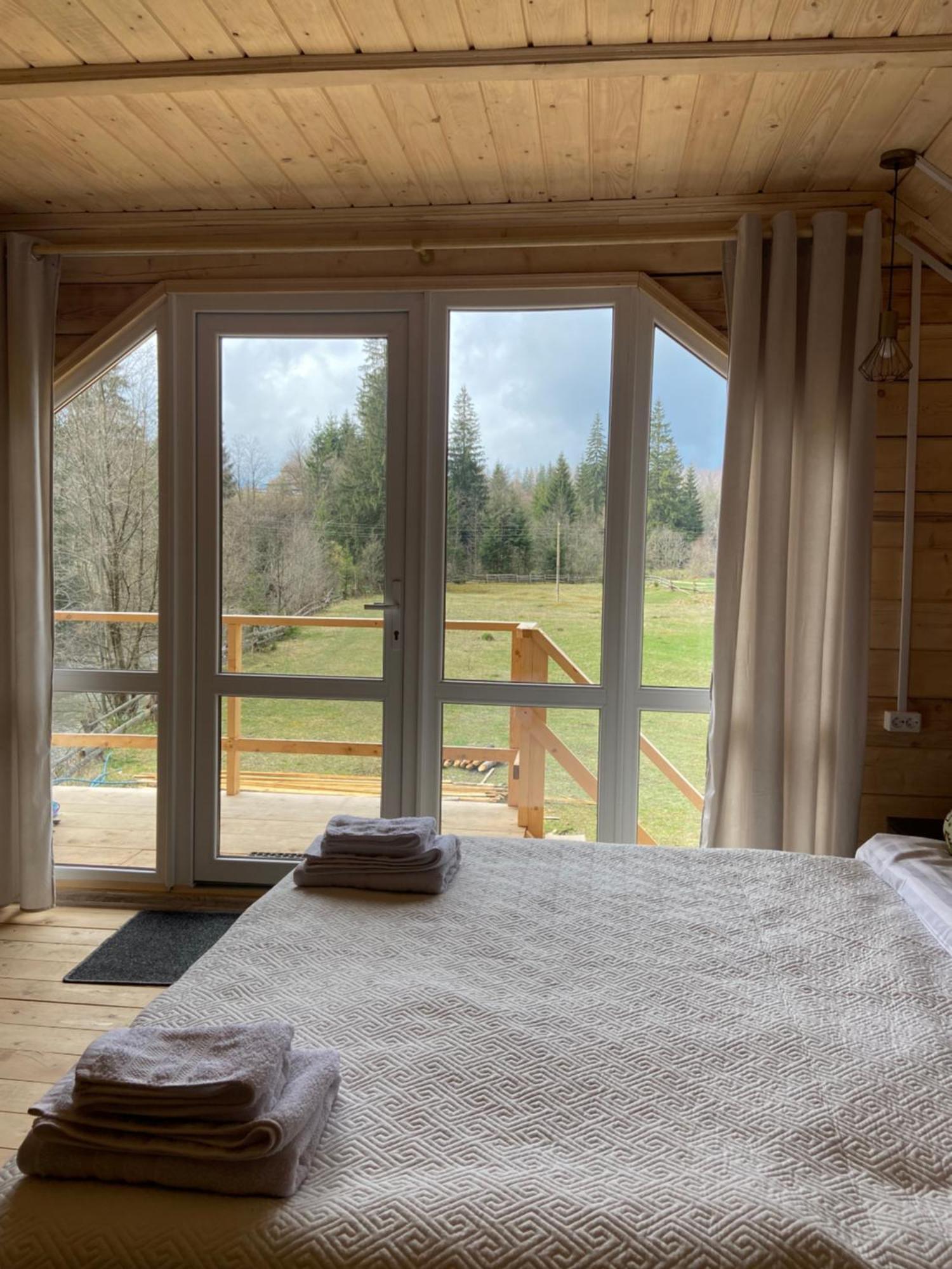 Водограй Hotel Vorokhta Eksteriør billede